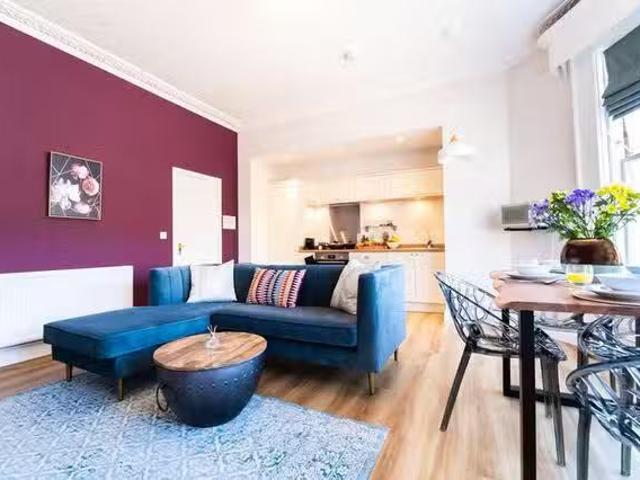 Apartment for rent in Southtown, Stokesby
