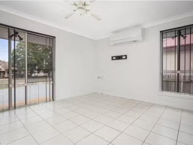 House for rent in Oxley Park, New South Wales