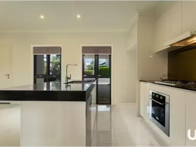 Condo for rent in Sydney, New South Wales