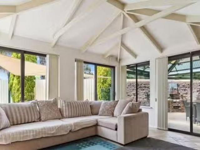 House for rent in Rossmoyne, Western Australia