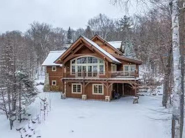 House for rent in Laurentides, Quebec