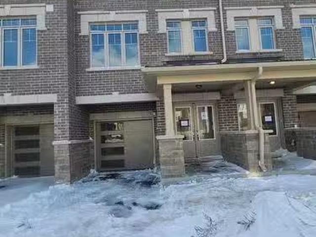 Condo for rent in Bowmanville, Clarington