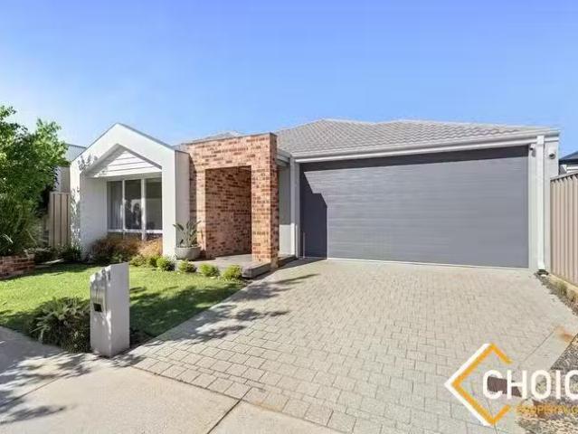 House for rent in Forrestfield, Western Australia