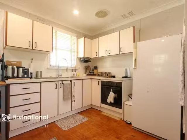 House for rent in Brisbane Grove, New South Wales