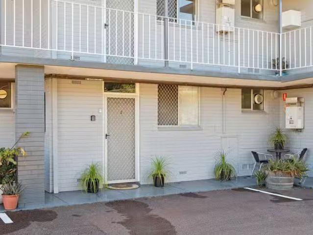 Apartment for rent in Daglish, Western Australia