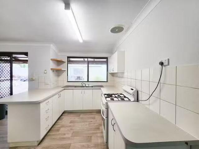 House for rent in Lockridge, Western Australia