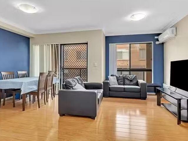 Apartment for rent in Leederville, Western Australia
