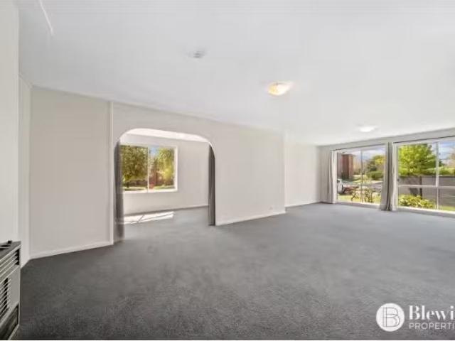 House for rent in Woden, Australian Capital Territory