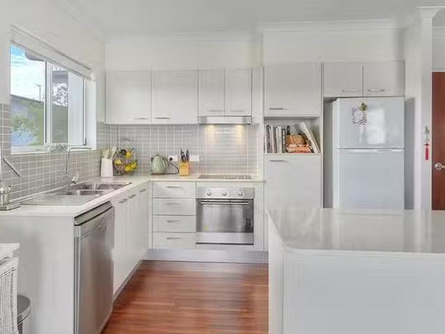 Apartment for rent in Toombul, Queensland