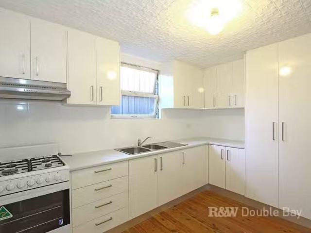Condo for rent in Sydney, New South Wales