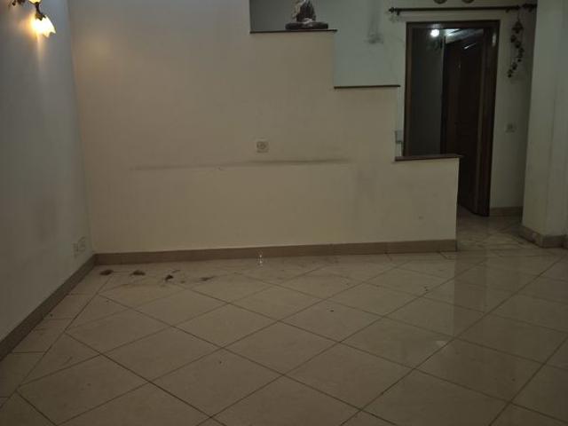 Flat for rent in Mayur Vihar, Delhi