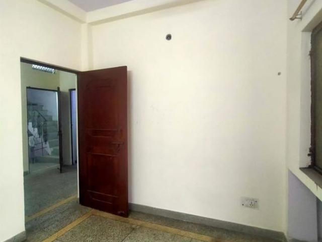Flat for rent in Mayur Vihar, Delhi