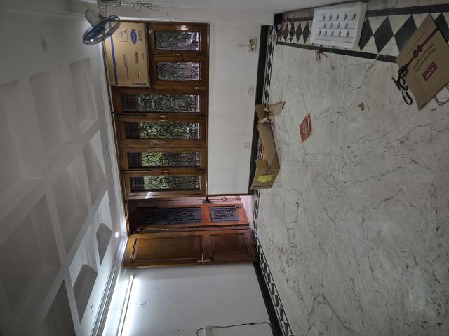 Flat for rent in East Delhi, Deri