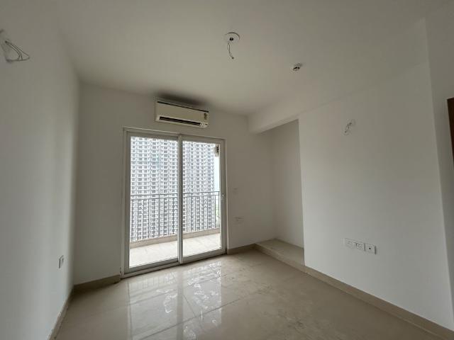 Flat for rent in Pious Orchads, Noida