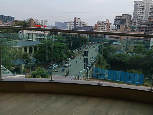 Flat for rent in Balewadi High Street, Pune