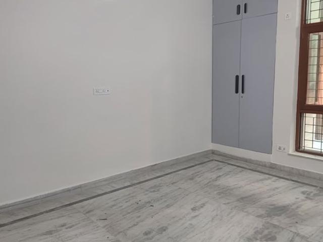 Property for rent in Sector 40, Noida