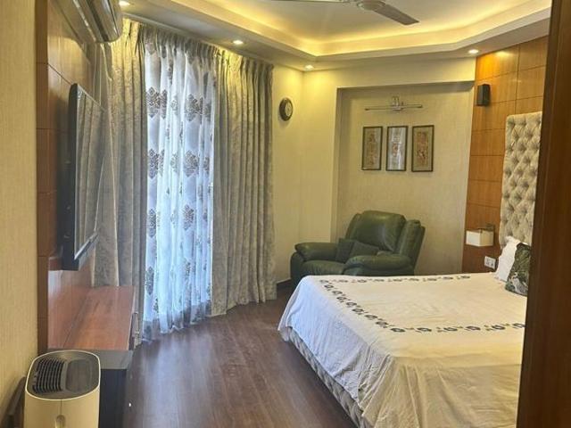 Flat for rent in Sector 67, Gurugram