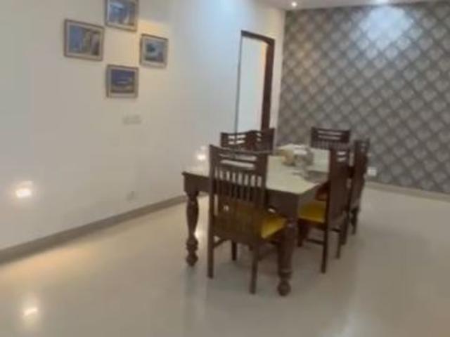 Flat for rent in Hazipur, Noida