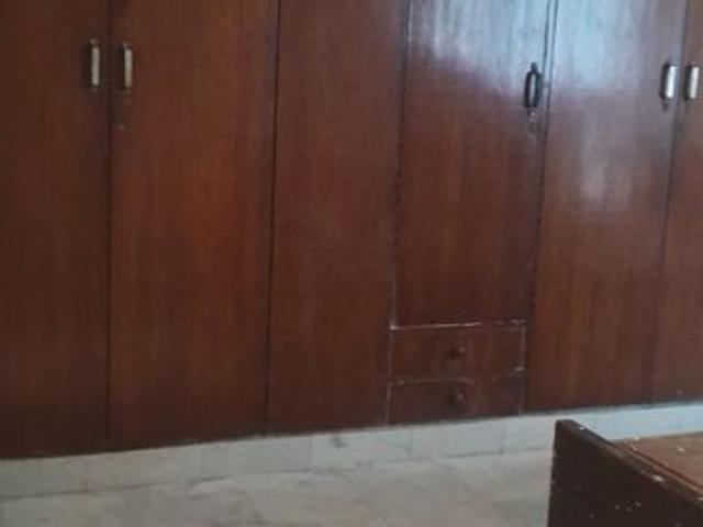 Flat for rent in Deri