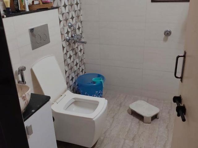 Flat for rent in Model Colony, Pune