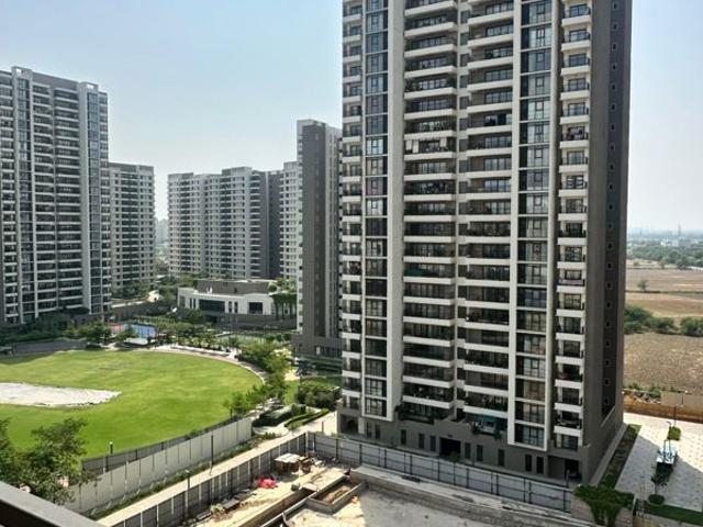 Flat for rent in International City, Gurugram