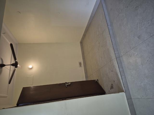 Flat for rent in East Delhi, Deri