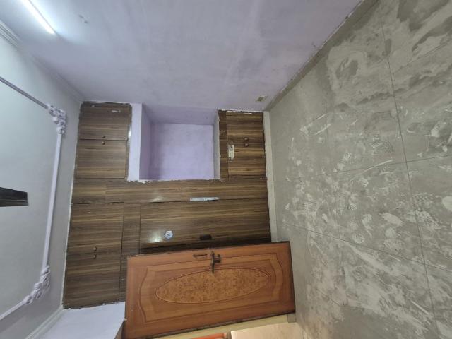 Flat for rent in East Delhi, Deri