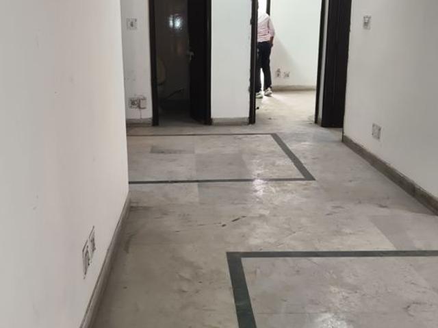 Flat for rent in Sector 61, Noida