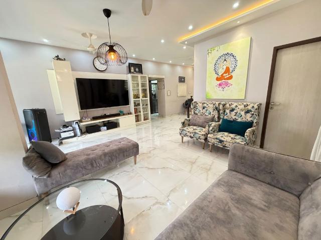 Flat for rent in Oshiwara, Mumbai