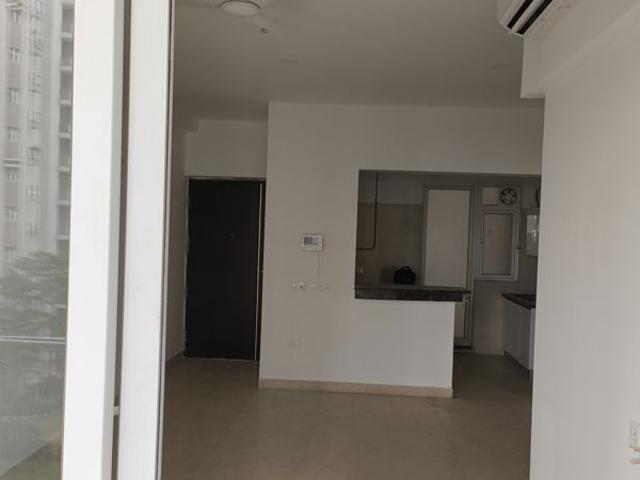 Flat for rent in Greenburg, Gurugram