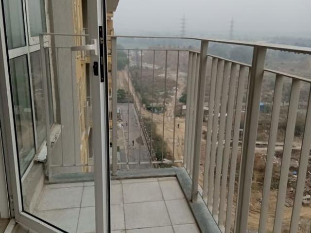 Flat for rent in Sector 67, Gurugram