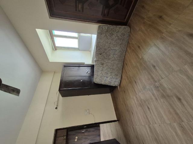 Flat for rent in East Delhi, Deri