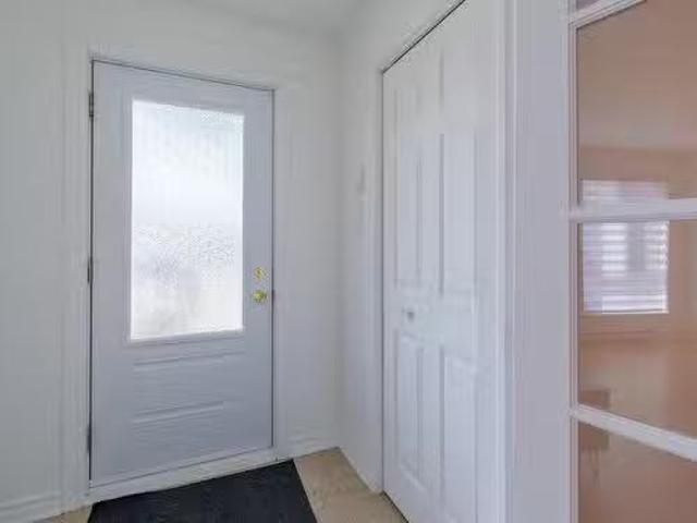 Condo for rent in Brossard, Quebec