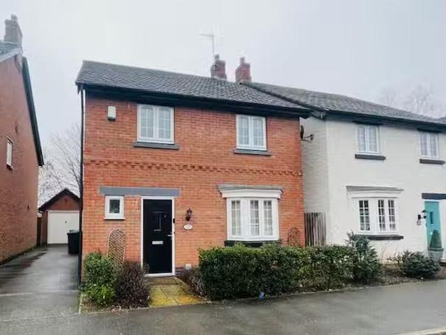 House for rent in New Bilton, Warwickshire