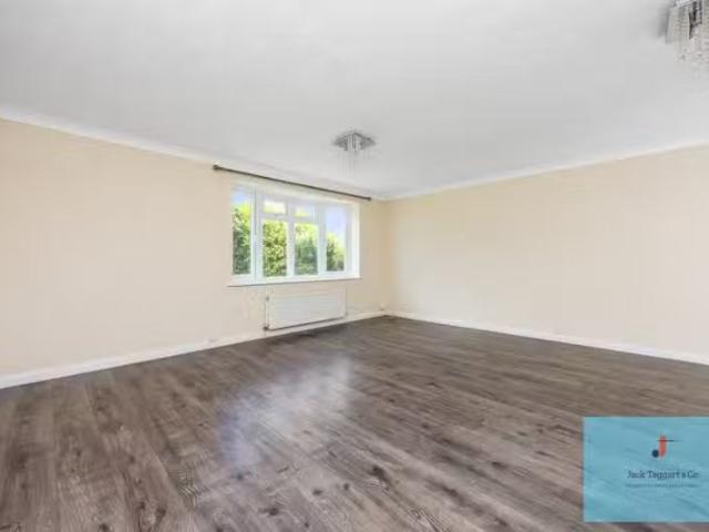 House for rent in Fishersgate, West Sussex
