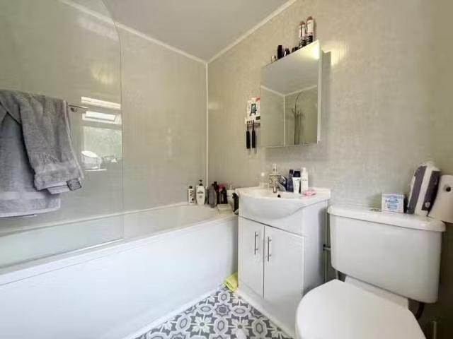 House for rent in Chelmondiston, Suffolk