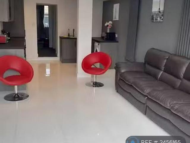 House for rent in Falcon Lodge, Wales