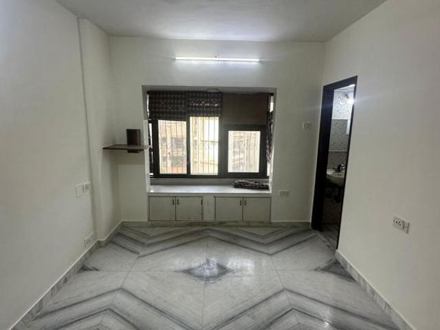 Flat for rent in Sunder Wadi, Mumbai