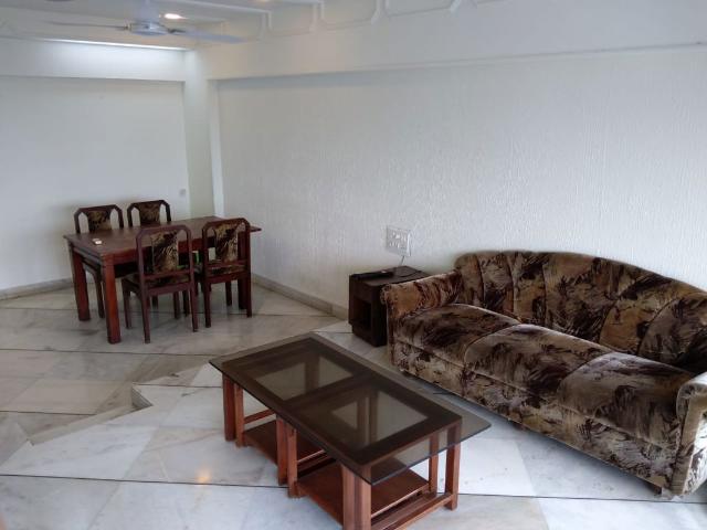 Flat for rent in Khar, Mumbai