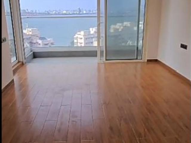 Flat for rent in Parel, Mumbai City District