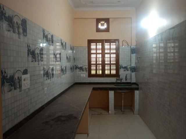House for rent in Gomti Nagar Extension, बड़ा भरवांरा