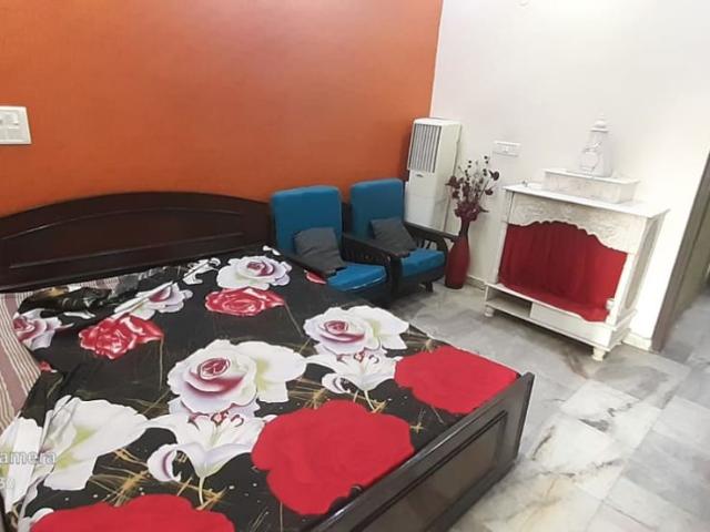 Flat for rent in Lajpat Nagar, Delhi