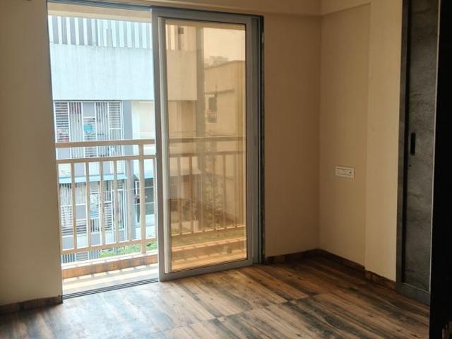 Flat for rent in Naupada, Thane