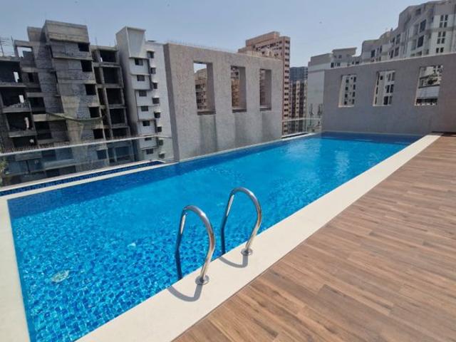 Flat for rent in Khar, Mumbai