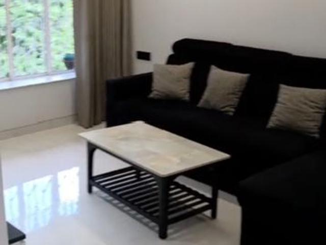 Flat for rent in Vile Parle West, Mumbai
