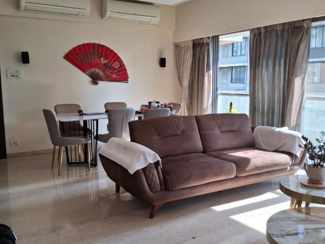 Flat for rent in Khar, Mumbai