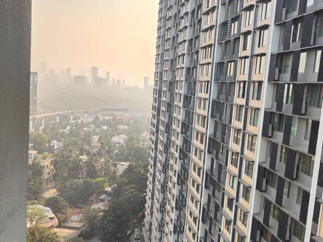 Flat for rent in Bandra East, Mumbai