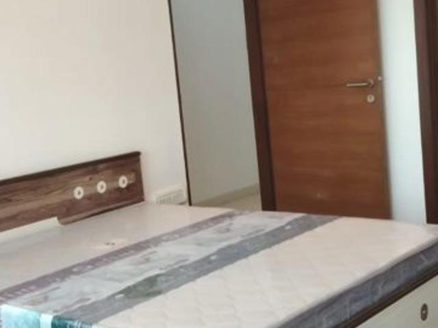 Flat for rent in Khar, Mumbai