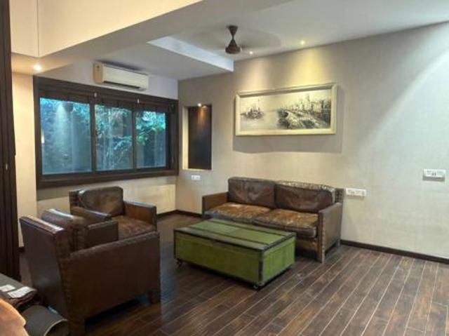 Flat for rent in Khar, Mumbai