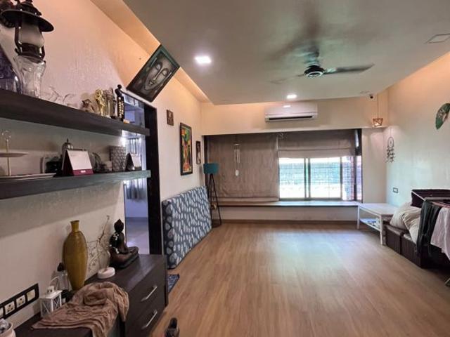 Flat for rent in Sunder Wadi, Mumbai